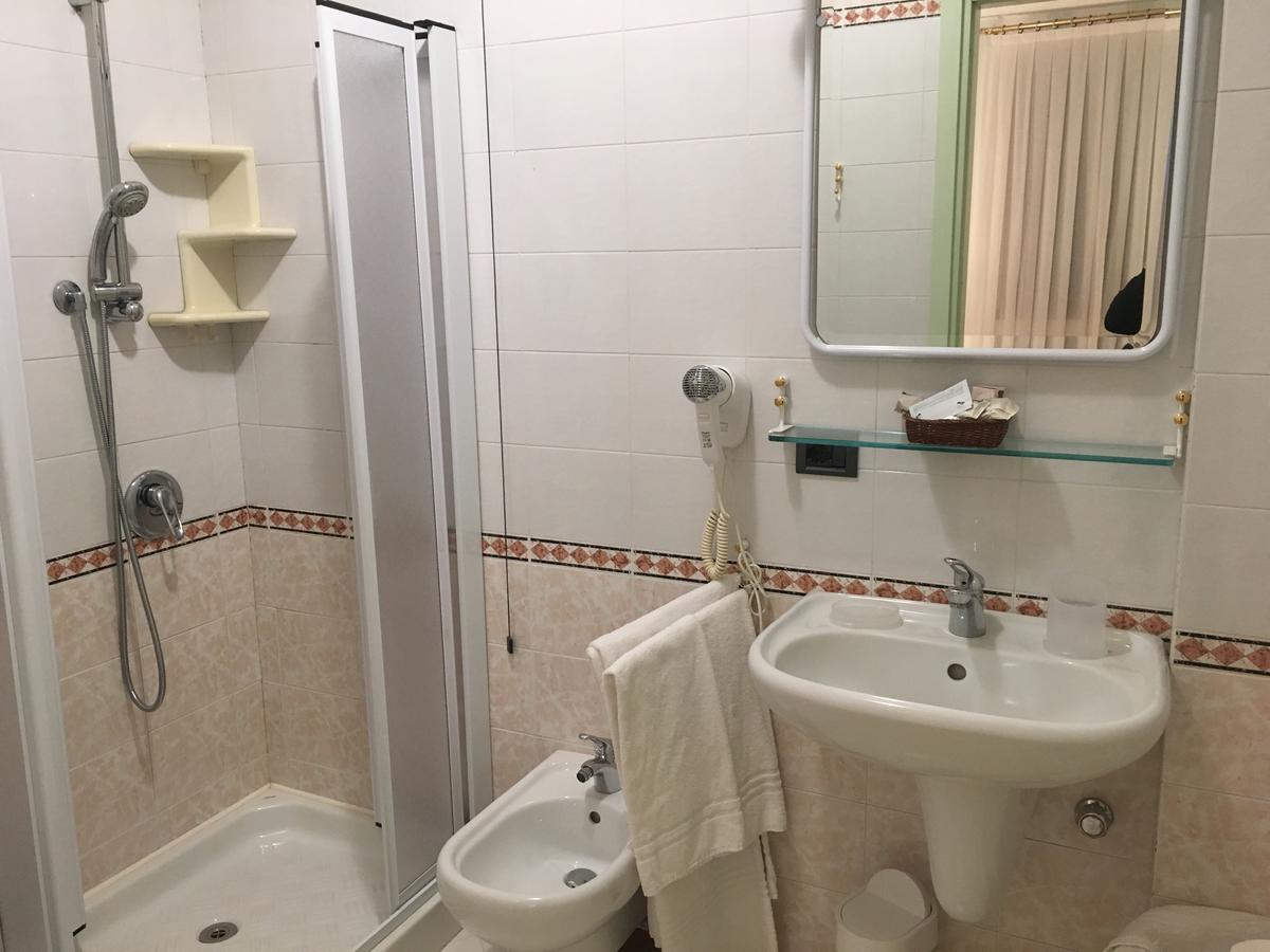 Hotel Alla Busa Noventa Vicentina Екстериор снимка